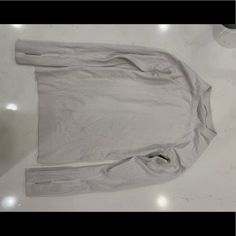 LULULEMON TOP - Picture 2 of 4